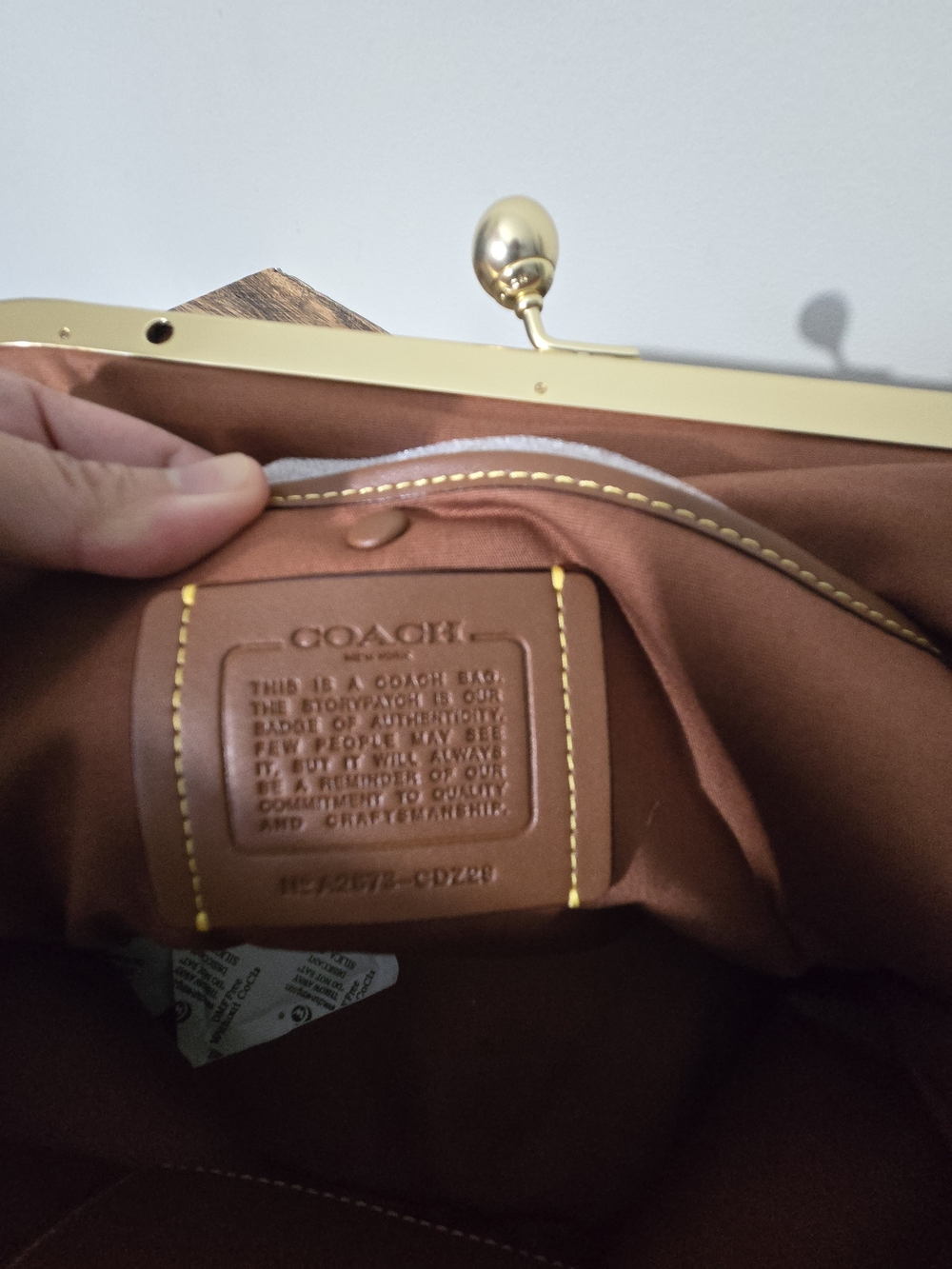 Coach Kisslock Straw Bag 27 - Picture 9 of 10